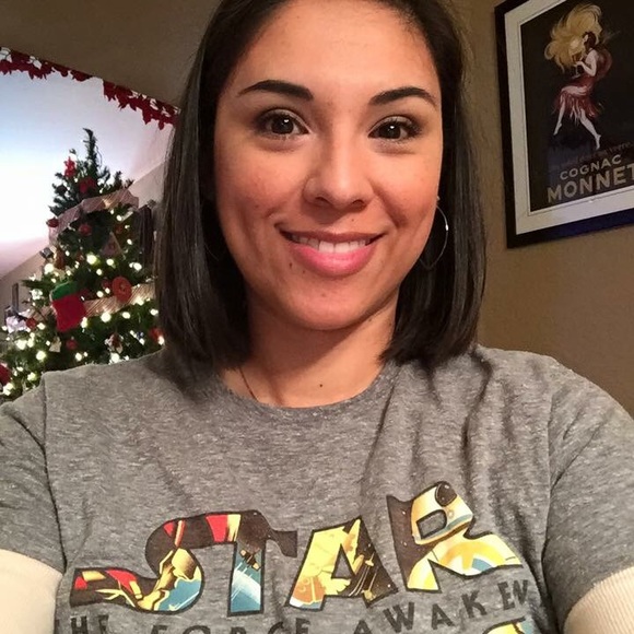 Meet your Posh Ambassador, VERONICA & JORDAN. 🌺 - Picture 4 of 4